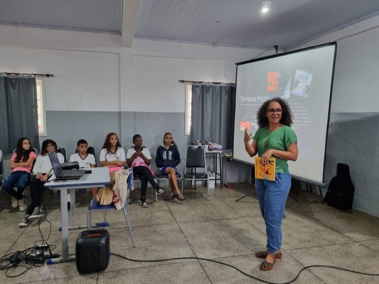 SimoneMotaEducativoFlip